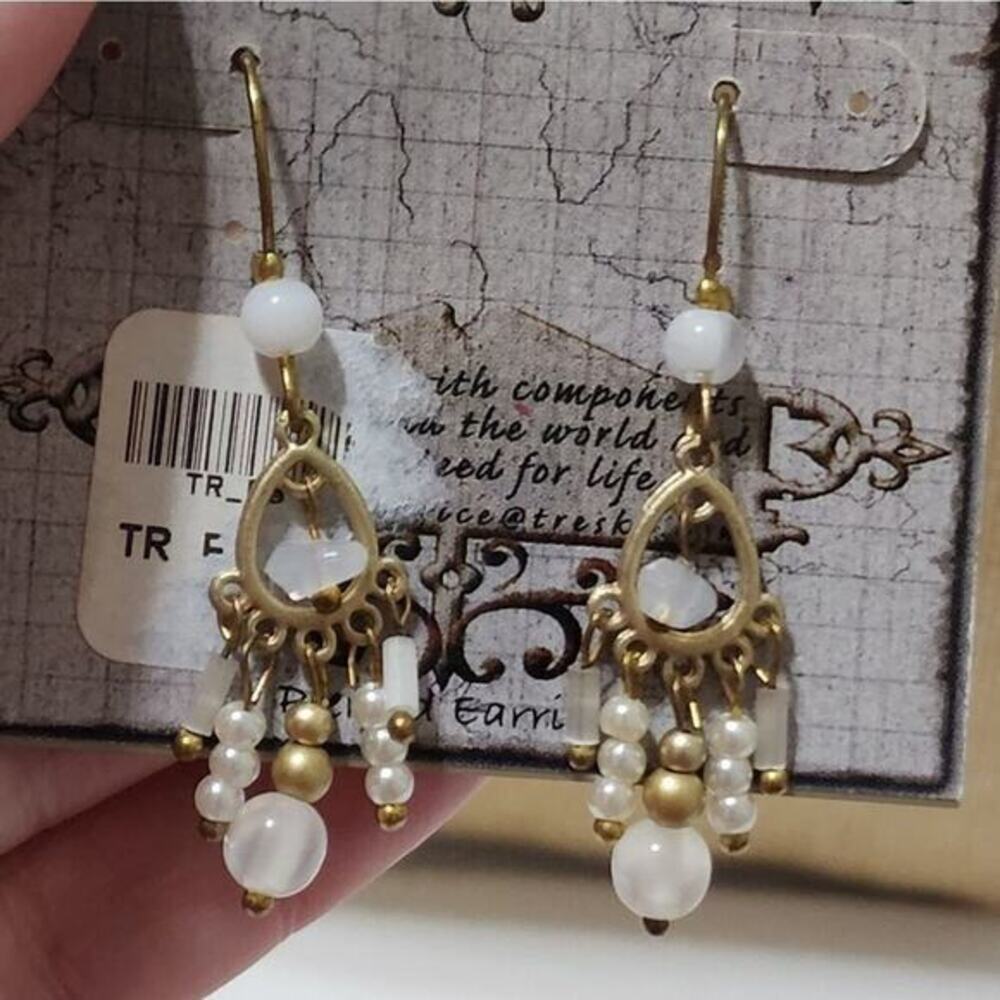 Treska White Gold Tone Beaded Chandelier Dangle Earrings Boho Vintage Style 2"
